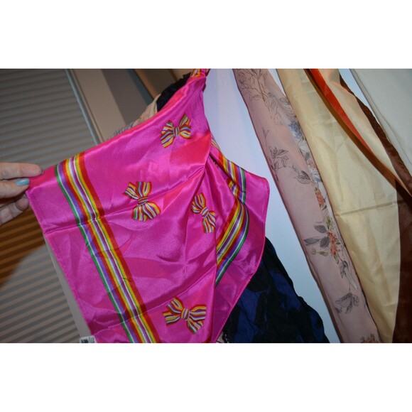Pretty Scarves Bombshell to Boho Vintage Collection......Ten - Picture 4 of 8